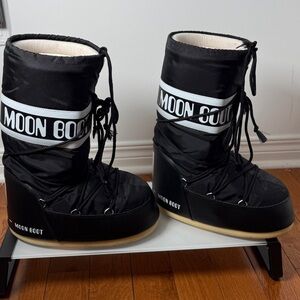 Moon Boot Classic Black Snow Boots